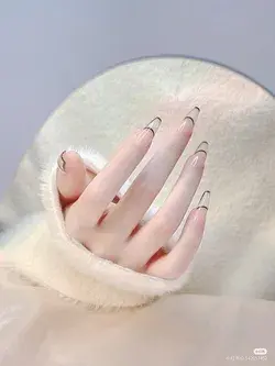 White Design Nails