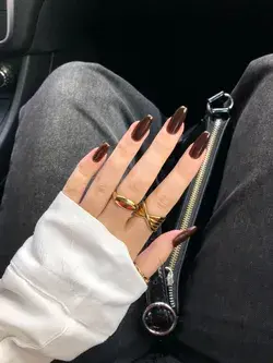 brown nails