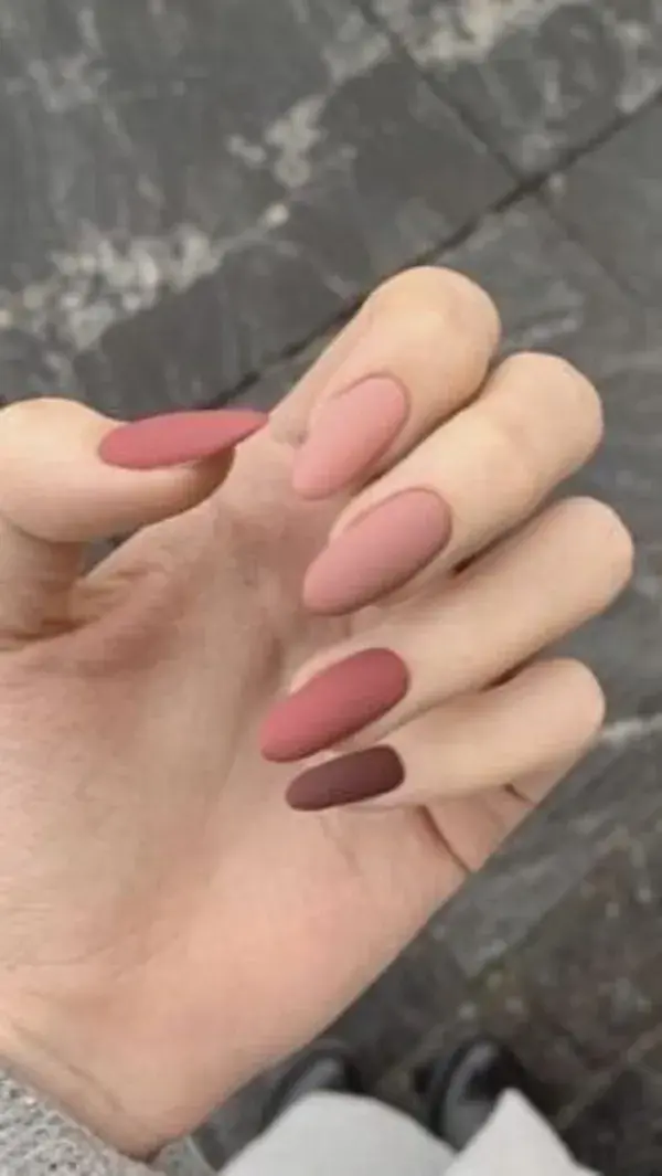 fall nails, fall 2022 nails, fall nail designs, simple autumn nails short