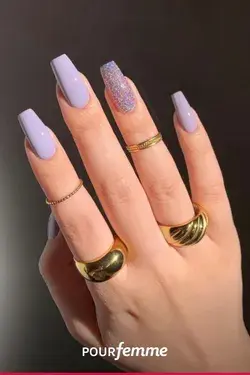 Unghie gel lunghe: nail art estive e chic \\ Long gel nails: summer and chic nail art