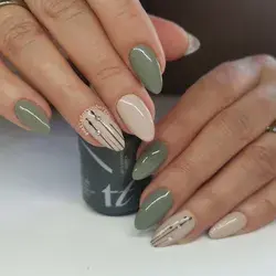 summer green nails 