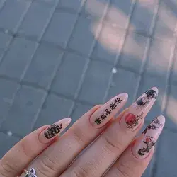 nails