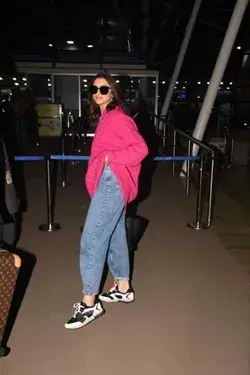 Deepika Padukone in Oversized Sweater with Mom Jeans