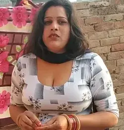 Desi Bhabhi Huge Milk Dairy