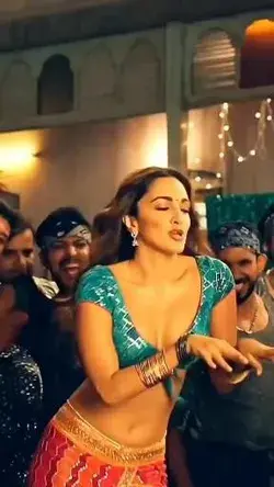 Kiara Advani Hot Dance Moves