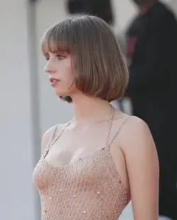 maya hawke