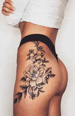 50+ Chic & Sexy Hip Tattoos for Women