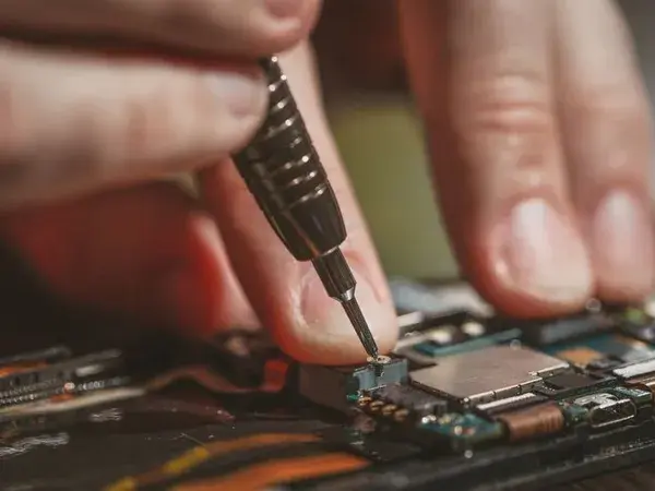 phone & computer device repair