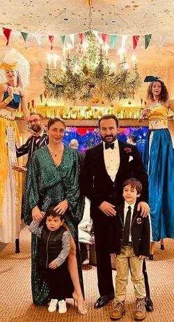 Kareena Kapoor family <3