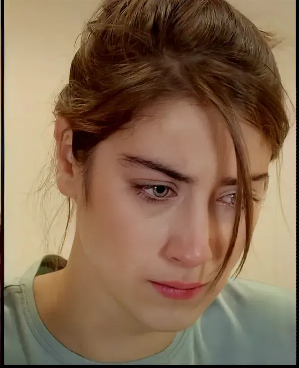 #Hazal kaya