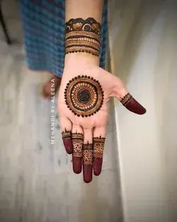 Looking for the Best Henna Designs? Scroll Through Our List!