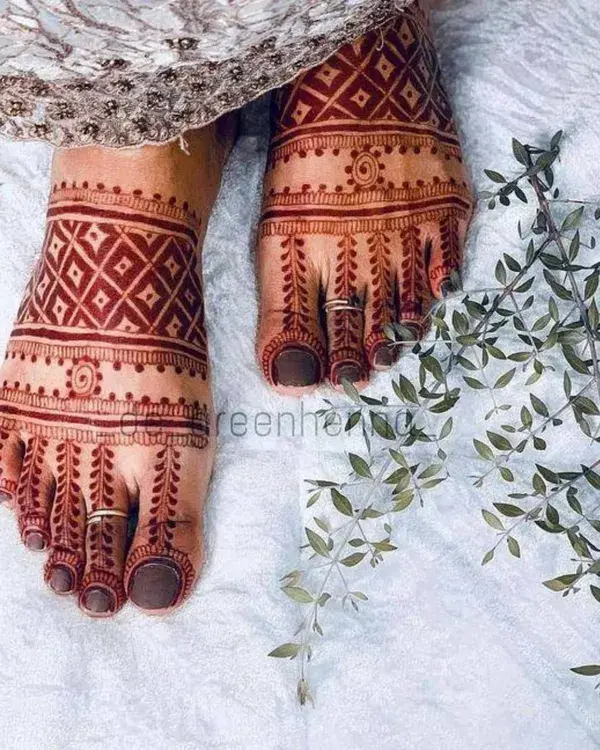 Leg Mehndi Design - 90+ Trending Mehndi Designs For Brides & Bridesmaids