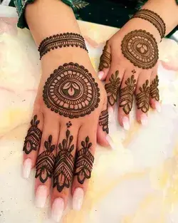 50  Beautiful Floral Mehndi style Design