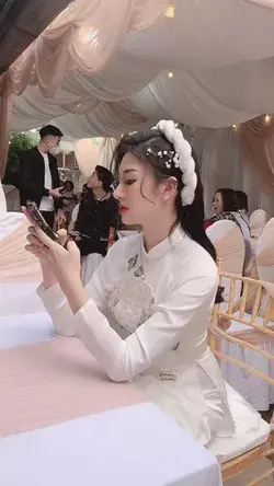 Beautiful bride with Ao dai