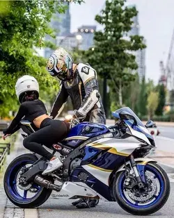 Moto Couple