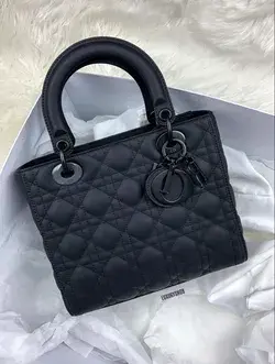 Lady Dior matte black 