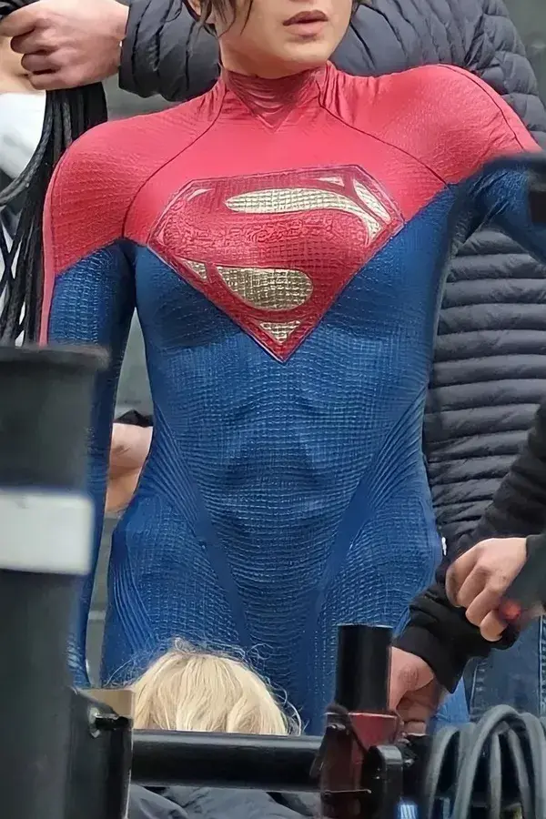 SuperGirl (Full-on Style)