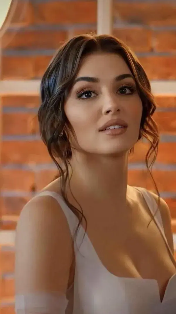 Hande erçel 🌼