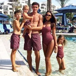 Family Beachwear Matching. - brown / Mom-M