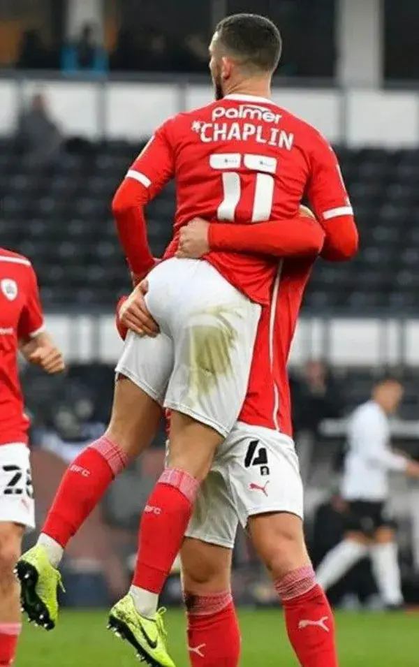 Conor Chaplin (Barnsley)