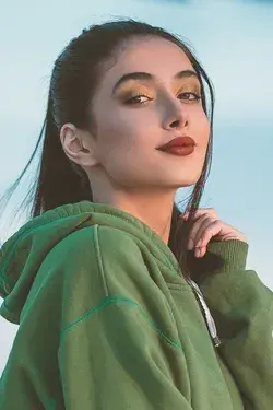 Green Hoodie for Women Fashion Inspo