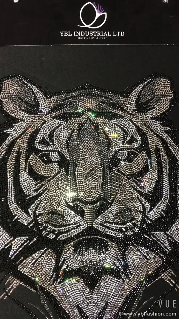 Tiger design swarovski rhinestones heat transfer to all fashion girls