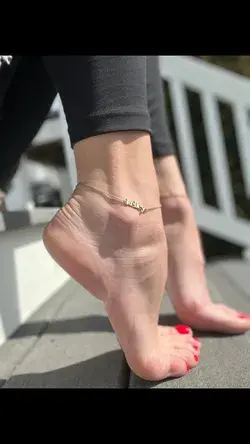 Delicious feet