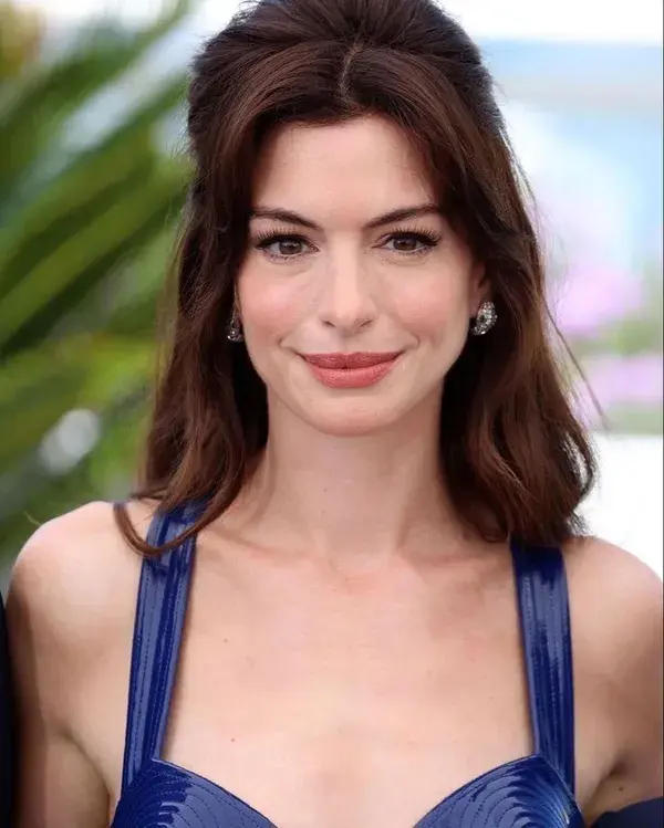 Anne Hathaway