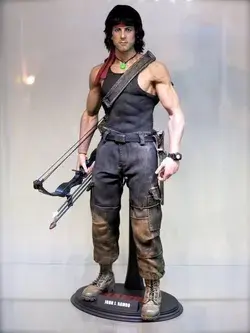 John Rambo 1:6 figurine