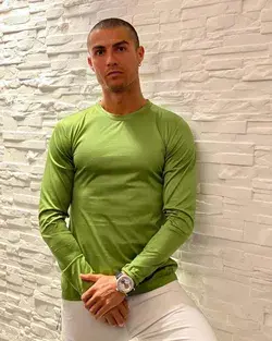 Ronaldo green dress