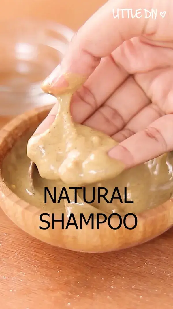 Natural shampoo for healthy hair