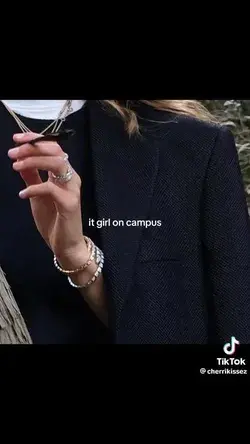 It girl on campus