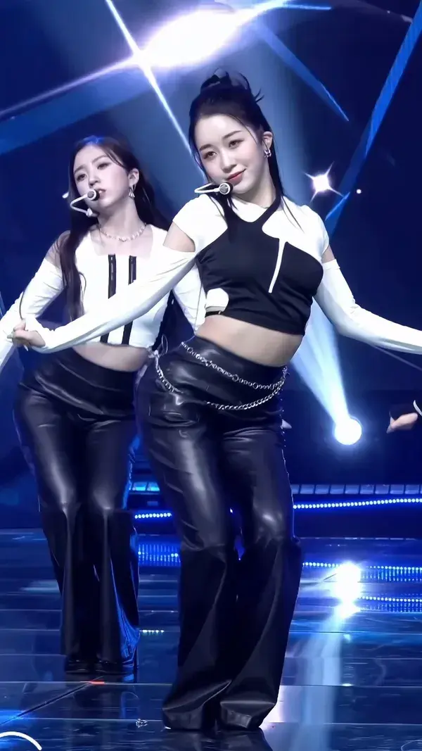 KEP1ER [H I K A R U] FANCAM 'MVSK' (DEBUT SHOW)