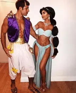 17 Adorable Halloween Couple Costume Ideas | The Regular Folks