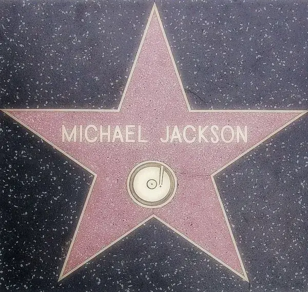 michael jacksons star <3