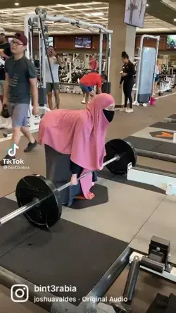 working out in a hijab!! (@bint3rabia on tiktok)