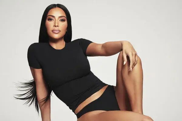 Kim Kardashian wears the Cotton T-Shirt and Dipped Thong in Soot