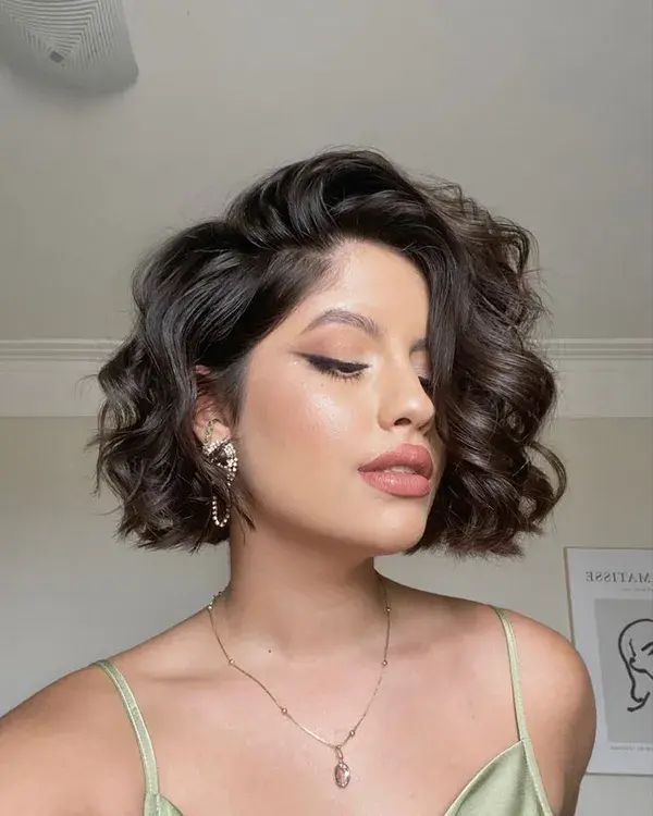 Short Curls Hairstyles Tutorials Explore Your Options - Curled Hairstyles