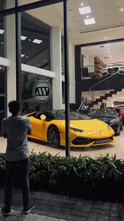 Lamborghini 💛