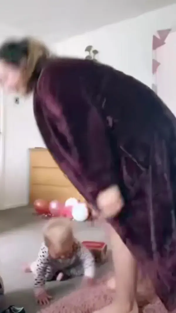 Toddler the Headbanger . ( Sound on )