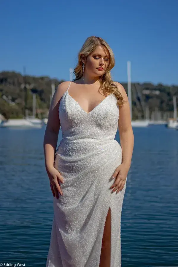 Desire wedding dress - Diva Curves