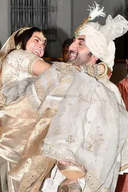 UNSEEN Photos from Alia Bhatt & Ranbir Kapoor's Wedding