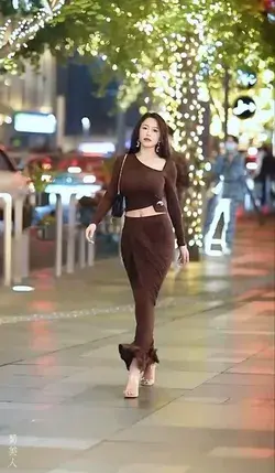 Beautiful Asian Women Street Fashion