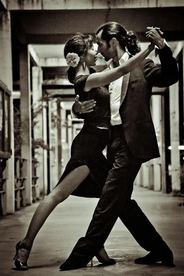 It's tango time