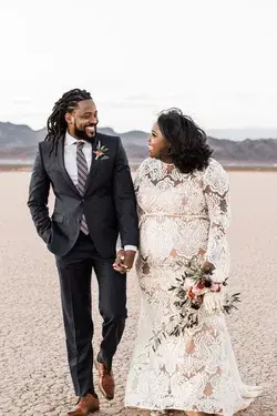 Las Vegas elopement at Eldorado Dry Lake Bed with Flora Pop