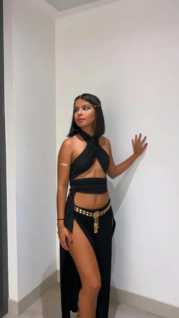 Cleopatra costume