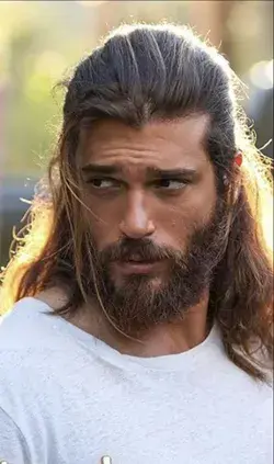 Can Yaman 