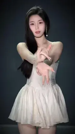 JISOO '꽃 FLOWER TikTok Dance Challenge 2023