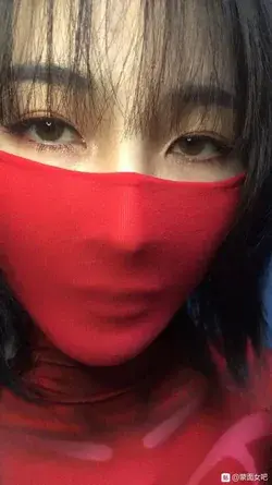 Mask fetish girl 392