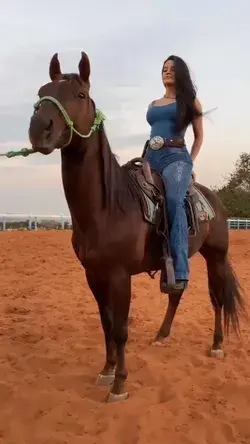 Lady with Horse 🎯❤️
